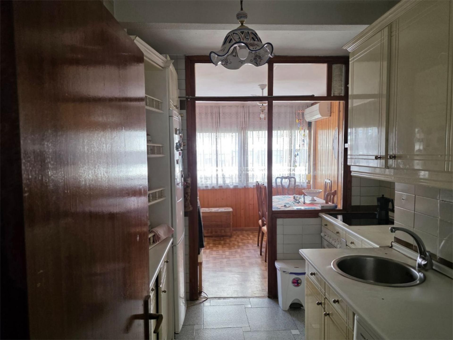 Cocina de Piso en venta en Fuenlabrada con Aire acondicionado, Terraza y Piscina