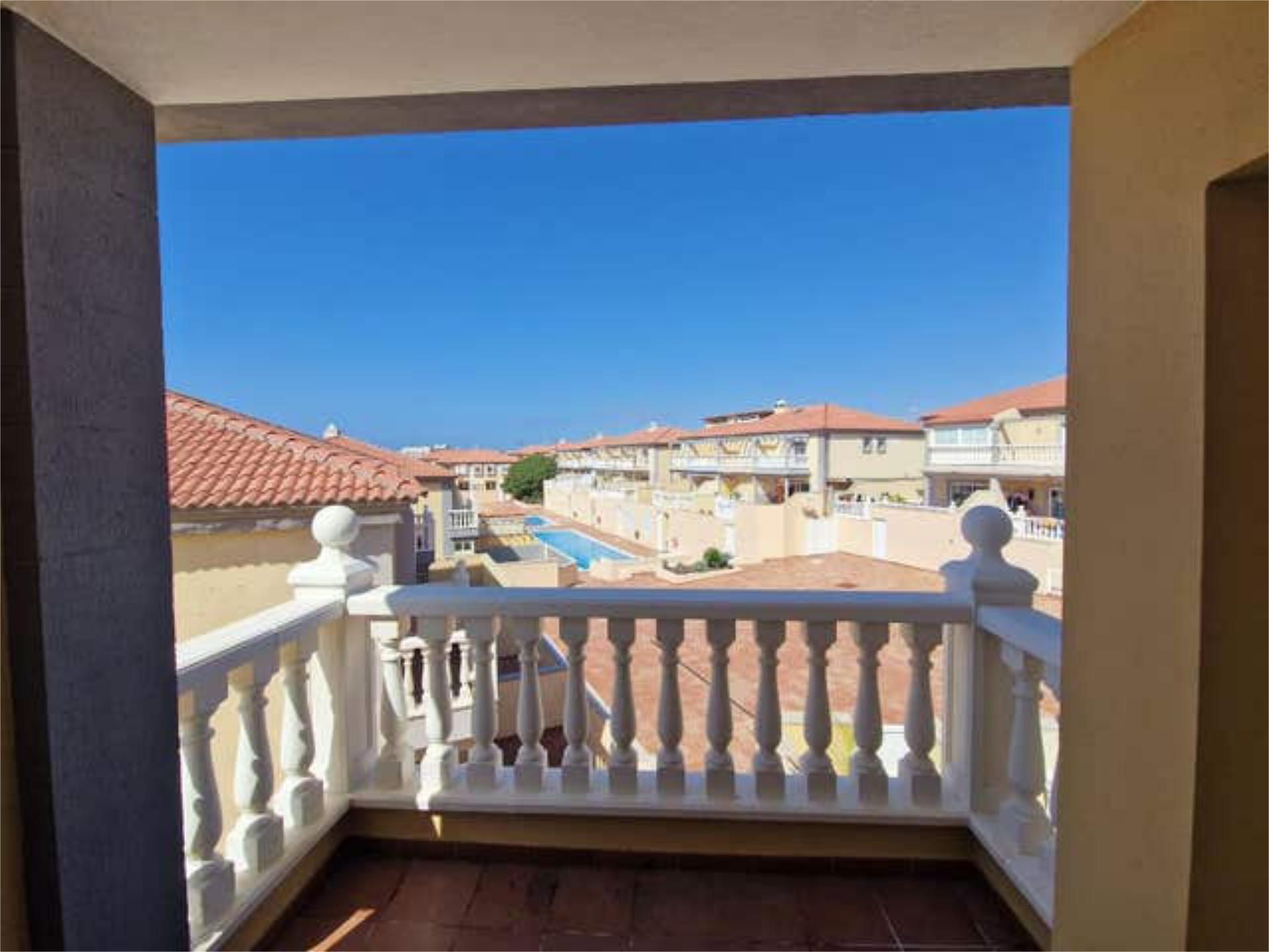 Exterior view of Single-family semi-detached for sale in Granadilla de Abona  with Private garden, Terrace and Storage room