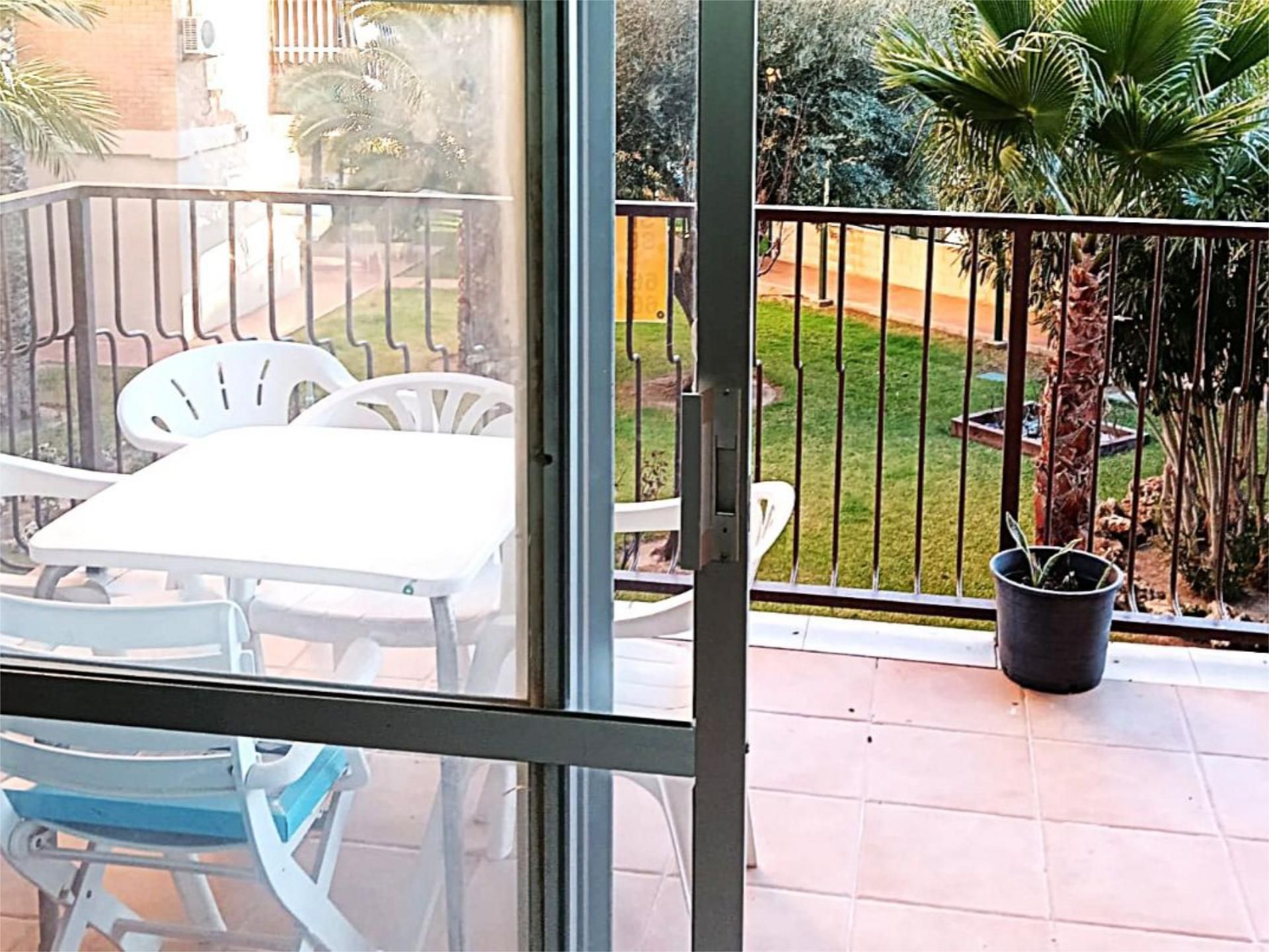 Flat for sale in Avinguda Ausiàs March, 6, Campello Playa Balcony of Flat for sale in El Campello with Air Conditioner, Terrace and Swimming Pool