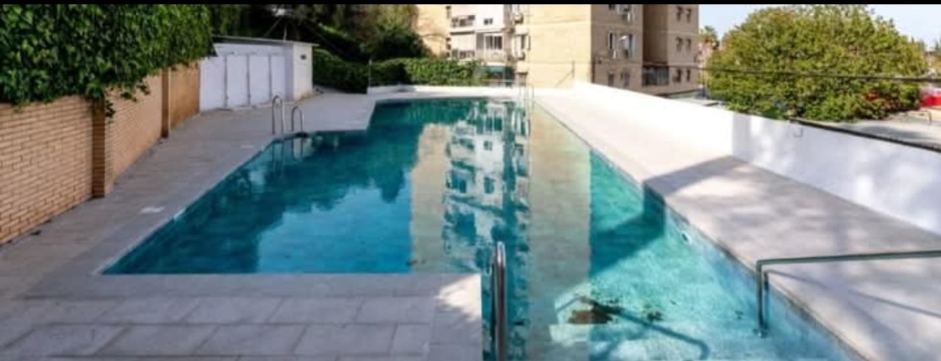 Habitació a Calle Ramón y Cajal, 19, Barrio Bajo