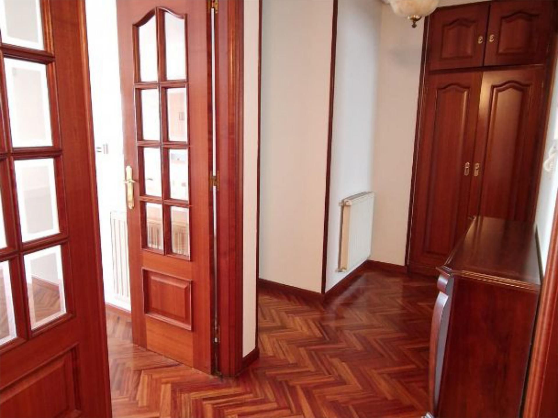 Flat for rent in A Coruña Capital   with Heating and Furnished
