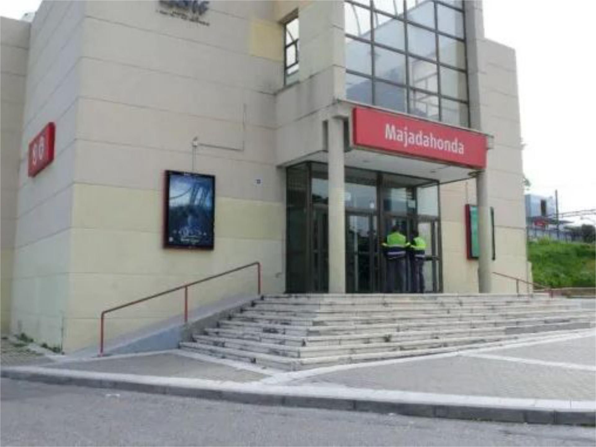 Exterior view of Flat for sale in Majadahonda  with Heating, Parquet flooring and Terrace