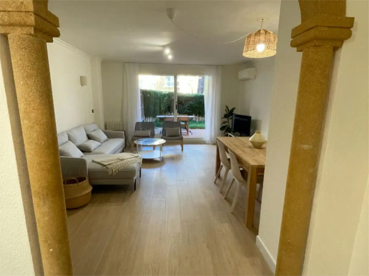 Vista exterior de Apartamento de alquiler en Jávea / Xàbia con Aire acondicionado, Calefacción y Jardín privado