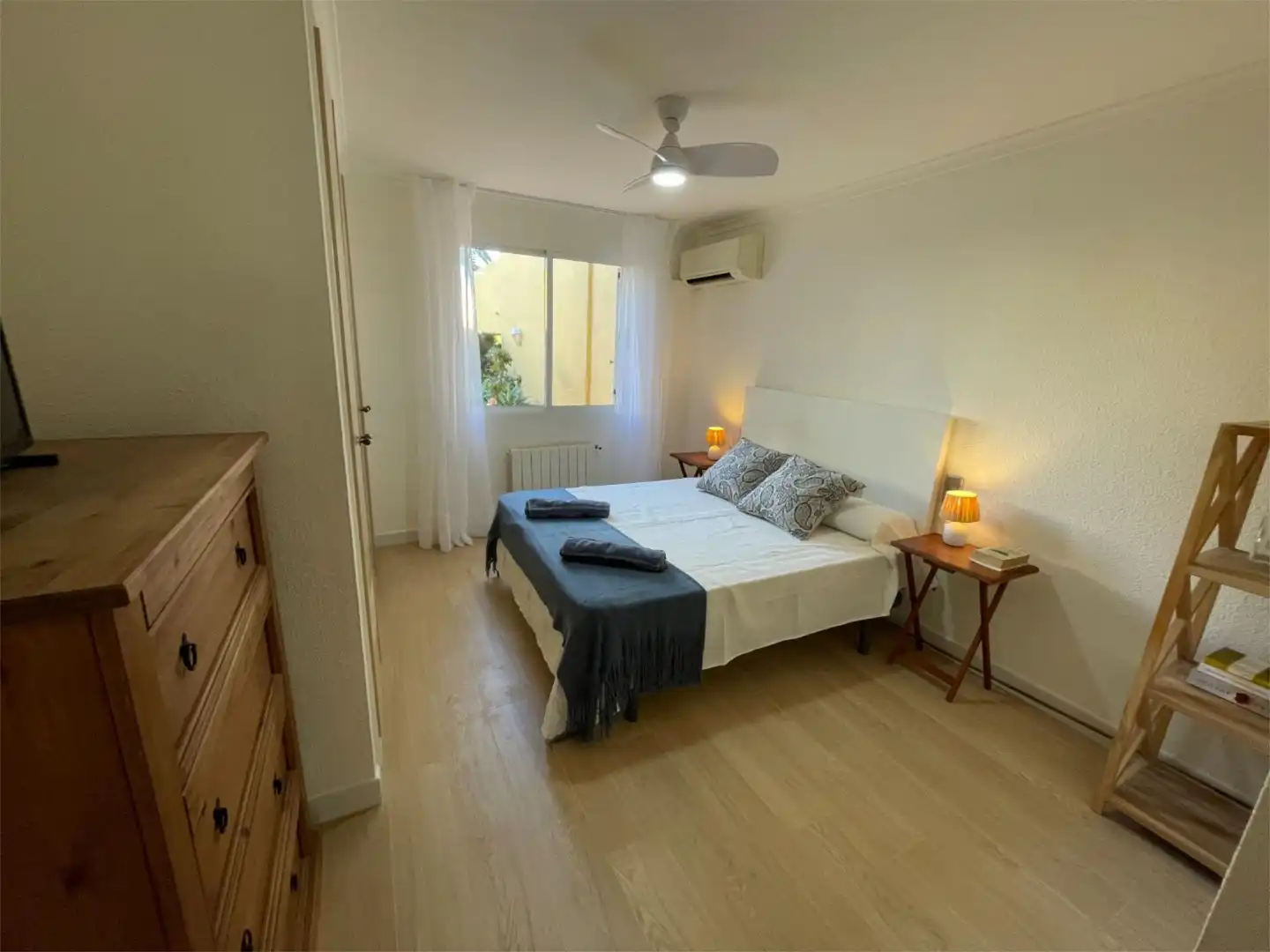 Habitación de Apartamento de alquiler en Jávea / Xàbia con Aire acondicionado, Calefacción y Jardín privado