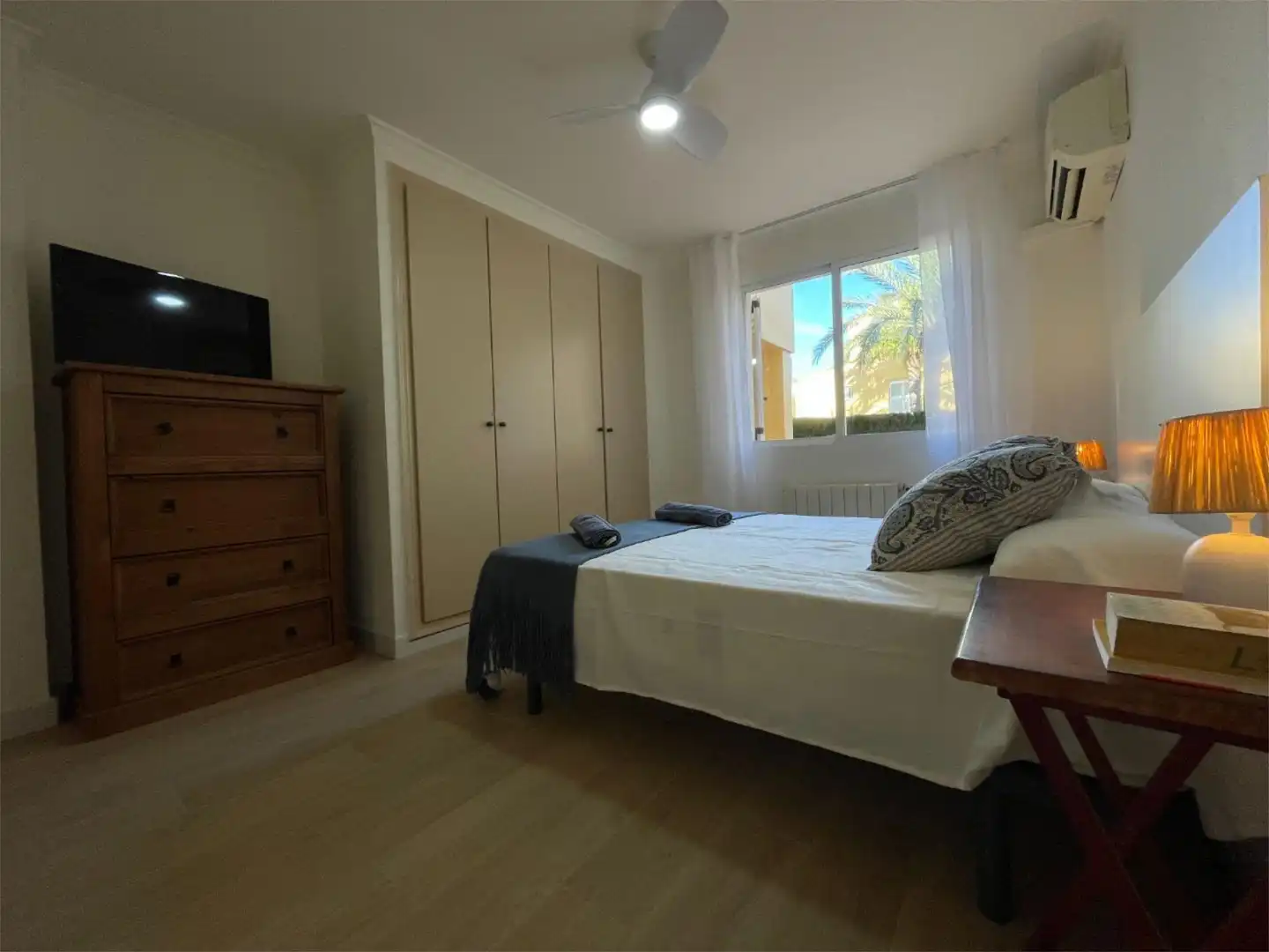 Habitación de Apartamento de alquiler en Jávea / Xàbia con Aire acondicionado, Calefacción y Jardín privado