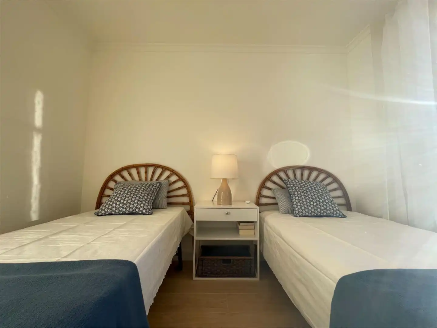 Habitación de Apartamento de alquiler en Jávea / Xàbia con Aire acondicionado, Calefacción y Jardín privado