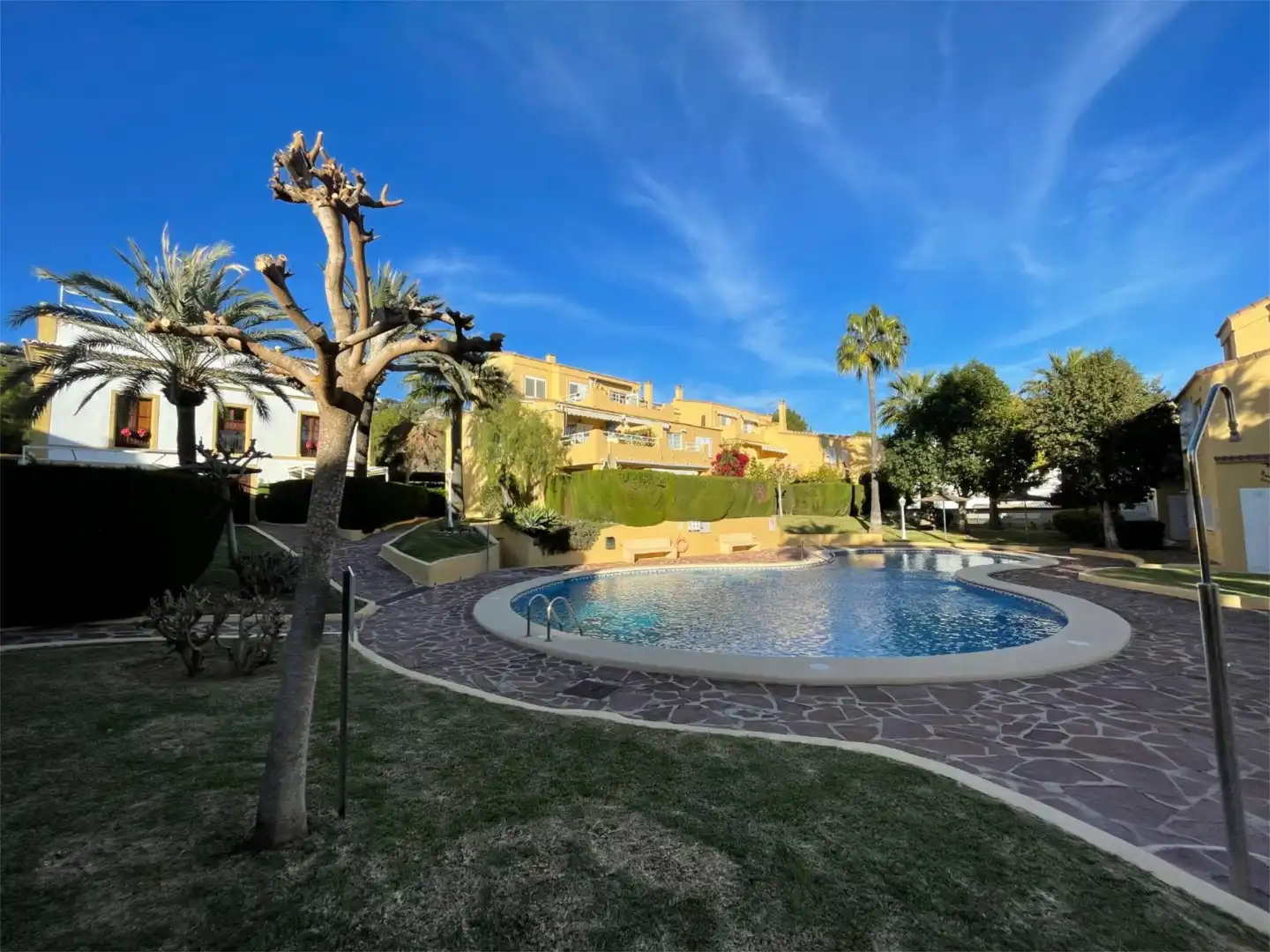 Vista exterior de Apartamento de alquiler en Jávea / Xàbia con Aire acondicionado, Calefacción y Jardín privado