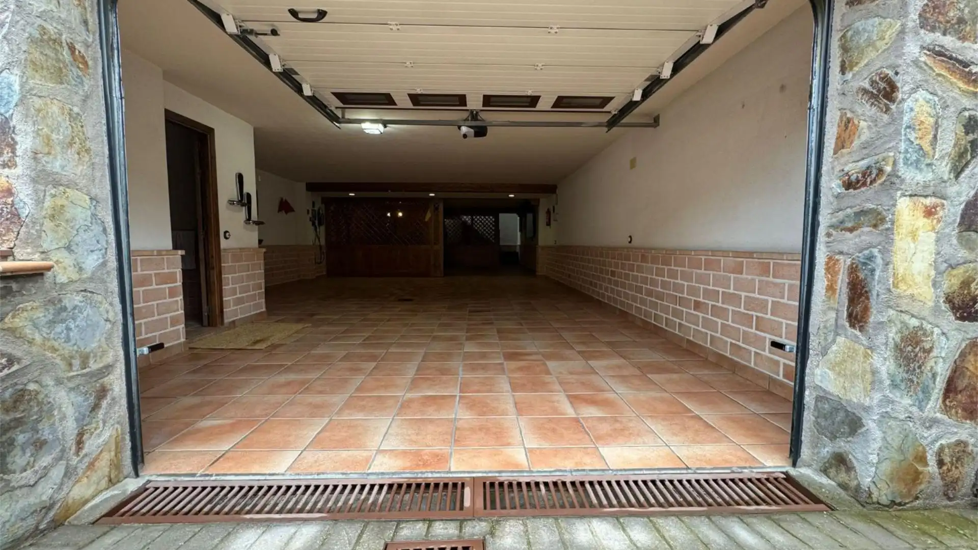 Casa adosada en venta en Calle Delicias, 21, Madridejos Casa adosada en venta en Madridejos con Aire acondicionado, Calefacción y Terraza