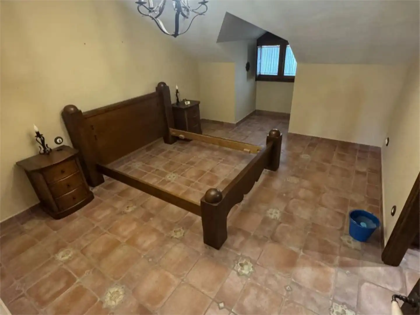 Casa adosada en venta en Calle Delicias, 21, Madridejos Habitación de Casa adosada en venta en Madridejos con Aire acondicionado, Calefacción y Terraza