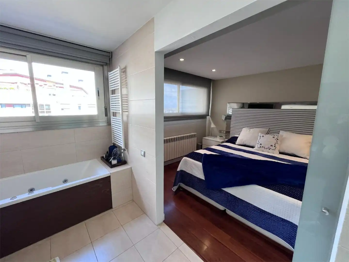 Wohnung zum Verkauf in Calle Viseu, 15, Ciudad Naranco - Prados de La Fuente Schlafzimmer von Wohnung zum Verkauf in Oviedo mit Heizung, Privatgarten und Parkett