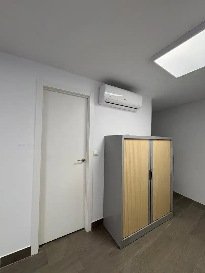 Local en venta en Carrer de Vicente Payà, 6, Campello pueblo Habitación de Local en venta en El Campello con Aire acondicionado