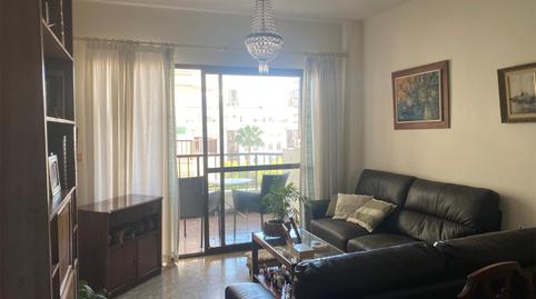 Foto 3 von Wohnung zum Verkauf in Calle de Ramón Gómez de la Serna, 21, Playa de la Fontanilla, Marbella