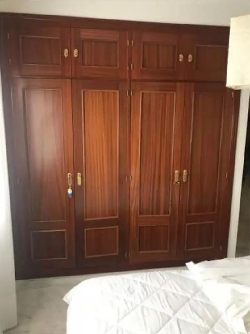 Piso en venta en La Oliva Habitación de Piso en venta en Sevilla con Calefacción y Amueblado