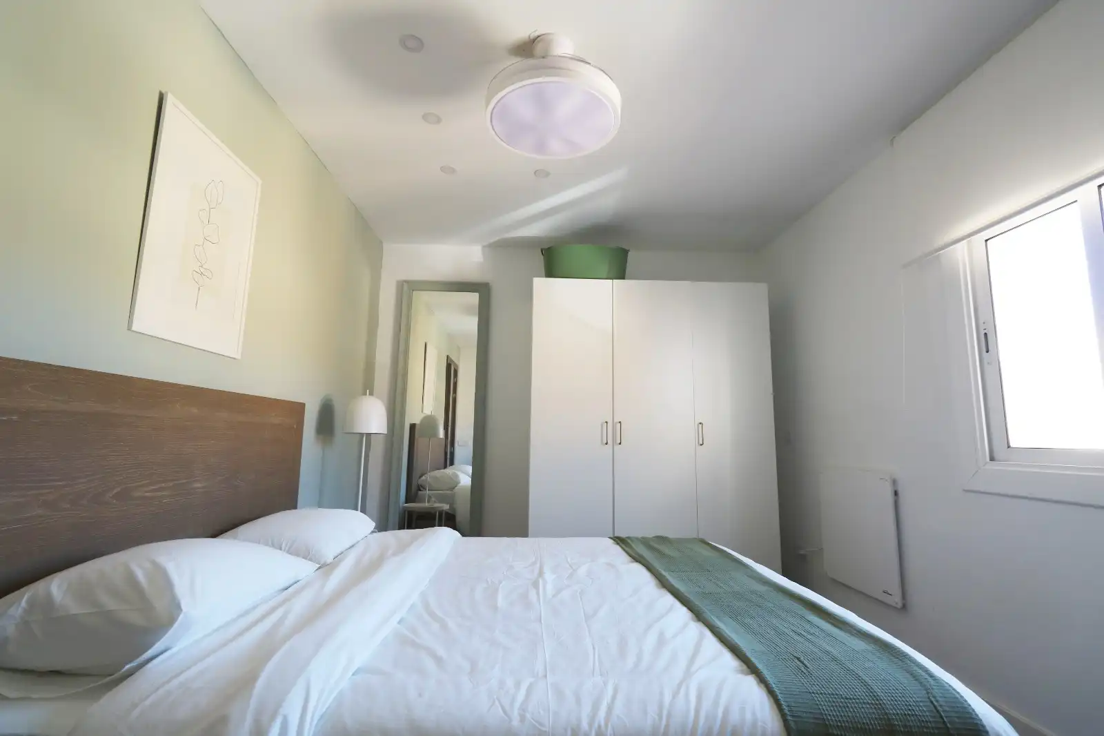 Room in Carrer F, 11, Binissalem