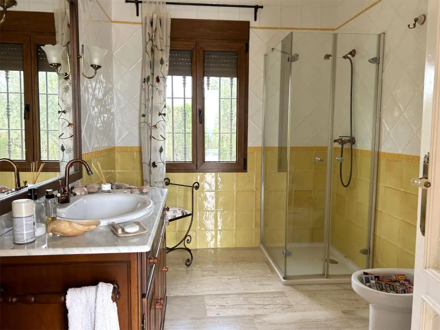 Baño de Finca rústica en venta en Orihuela con Terraza y Piscina