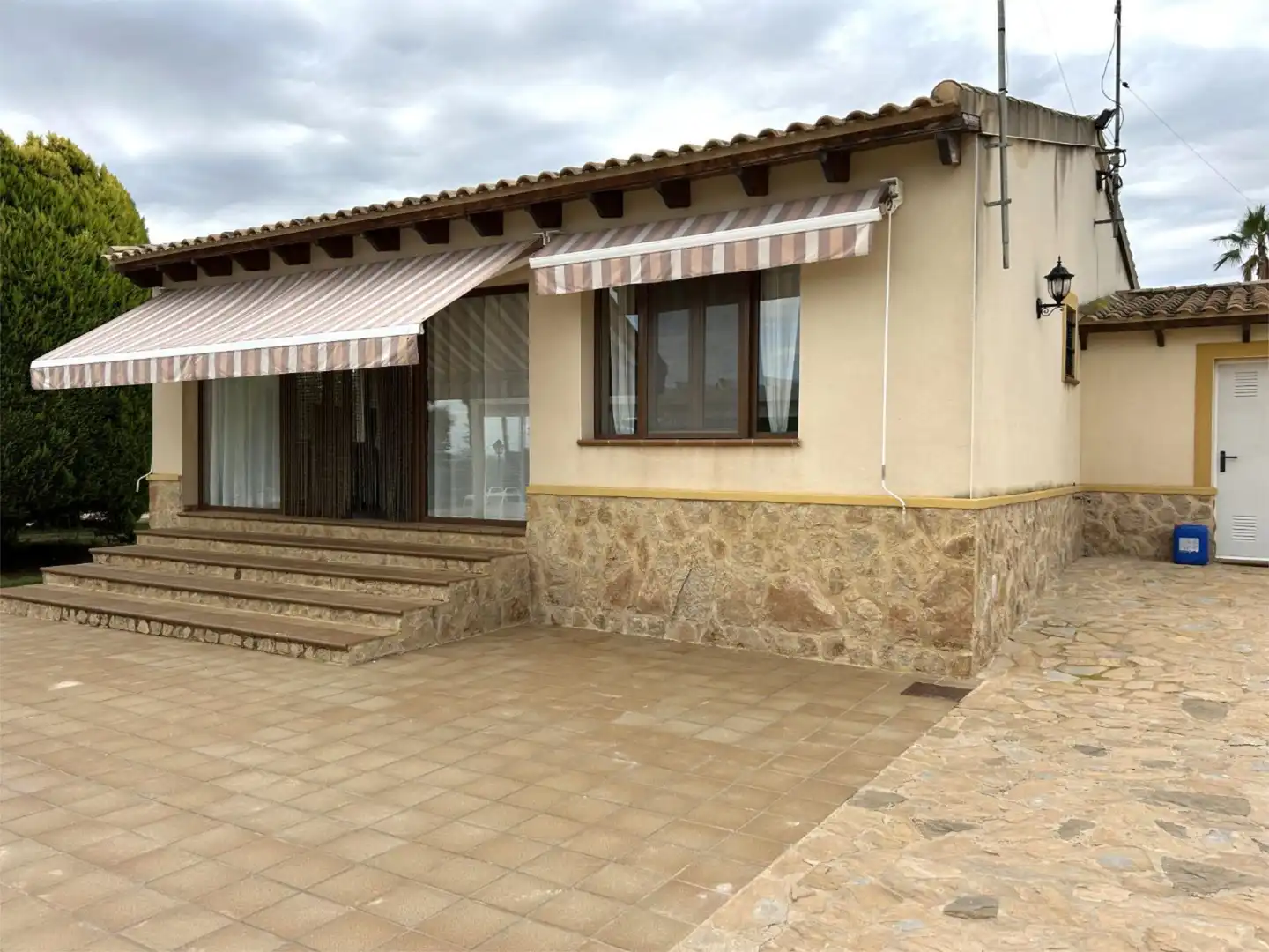 Vista exterior de Finca rústica en venta en Orihuela con Terraza y Piscina