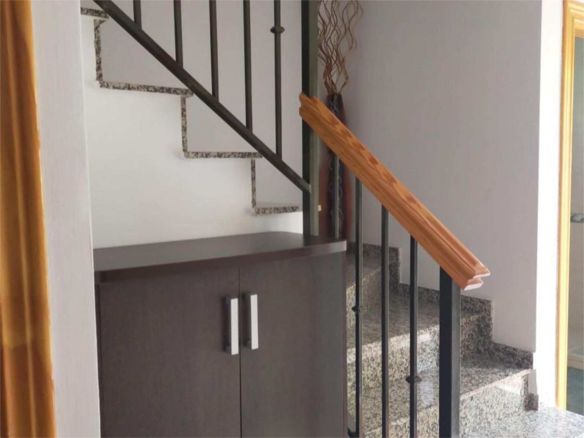 Casa adosada en venda en Las Gabias amb Aire condicionat