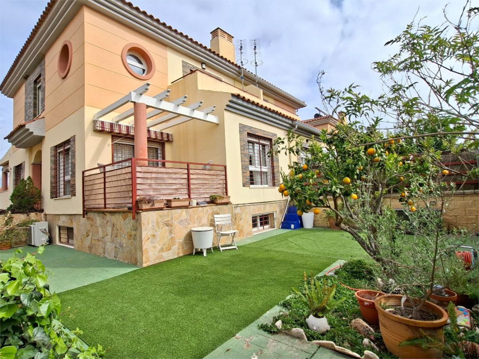 Jardín de Casa o chalet en venta en Alhaurín de la Torre con Aire acondicionado, Terraza y Piscina