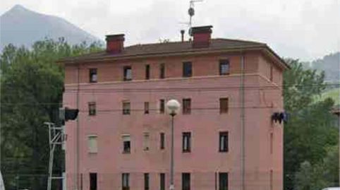 Foto 2 de Piso en venta en Güeñes, Bizkaia