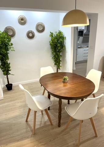 Piso en Alquiler en Calle Berrocal, 9 en Suárez