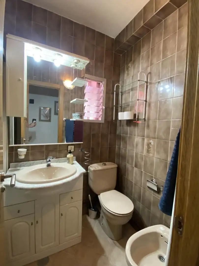 Bathroom of Flat for share in Talavera de la Reina  with Air Conditioner, Heating and Parquet flooring