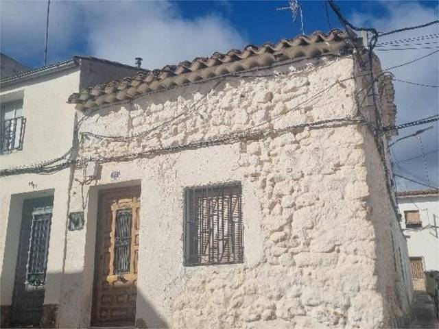 Casa adosada en Venta en Calle Parras, 15 en Campillo de Altobuey
