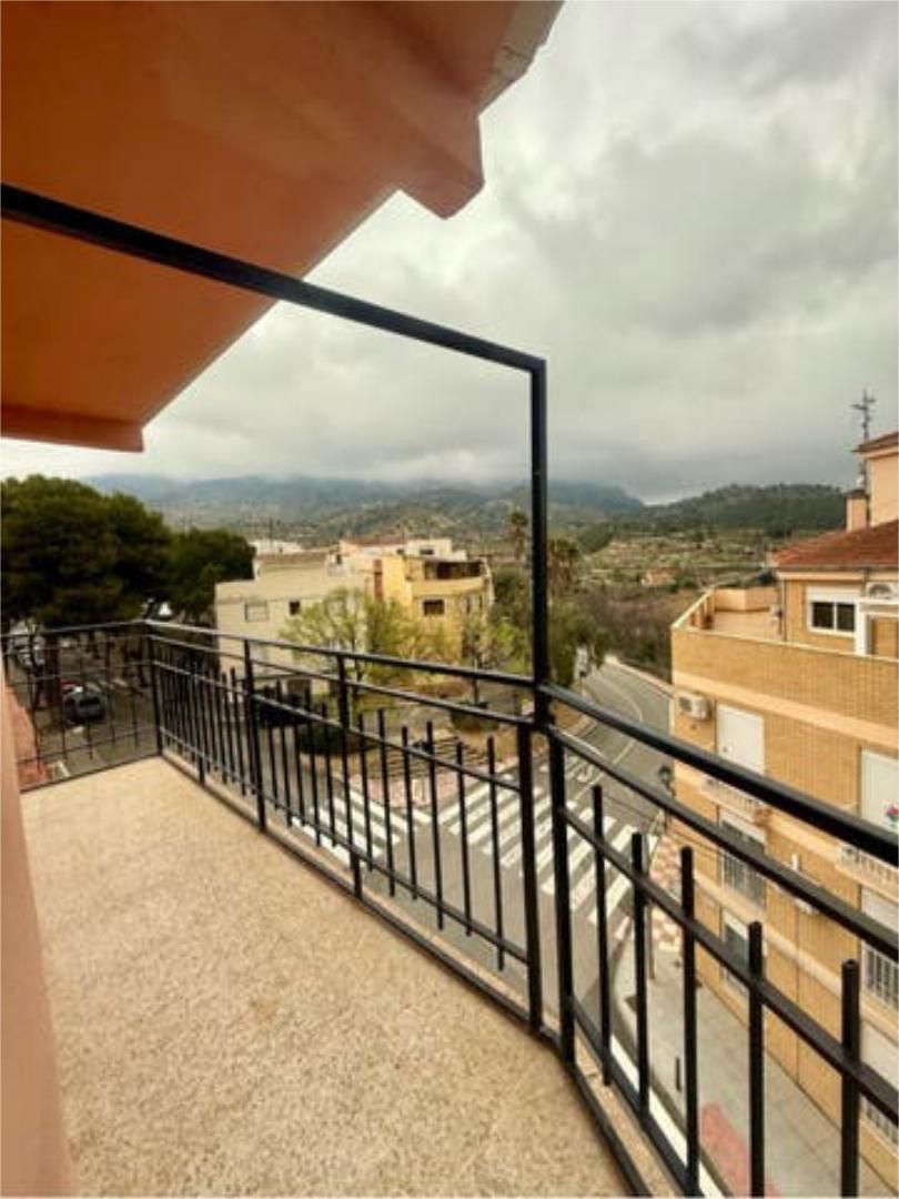 Piso de alquiler en Tibi