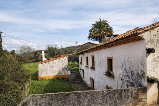 Casa-chalet en Venta en Cesuras