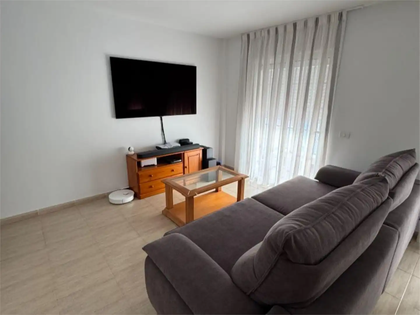 Flat for rent in Calle los Prismas, 61, Arico Living room of Flat for rent in Arico with Swimming Pool, Furnished and Community parking