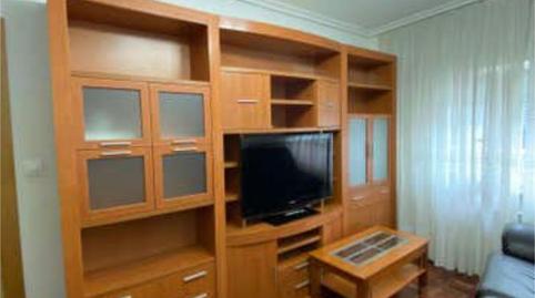 Foto 2 de Piso de alquiler en El Parque - Zapatón, Torrelavega