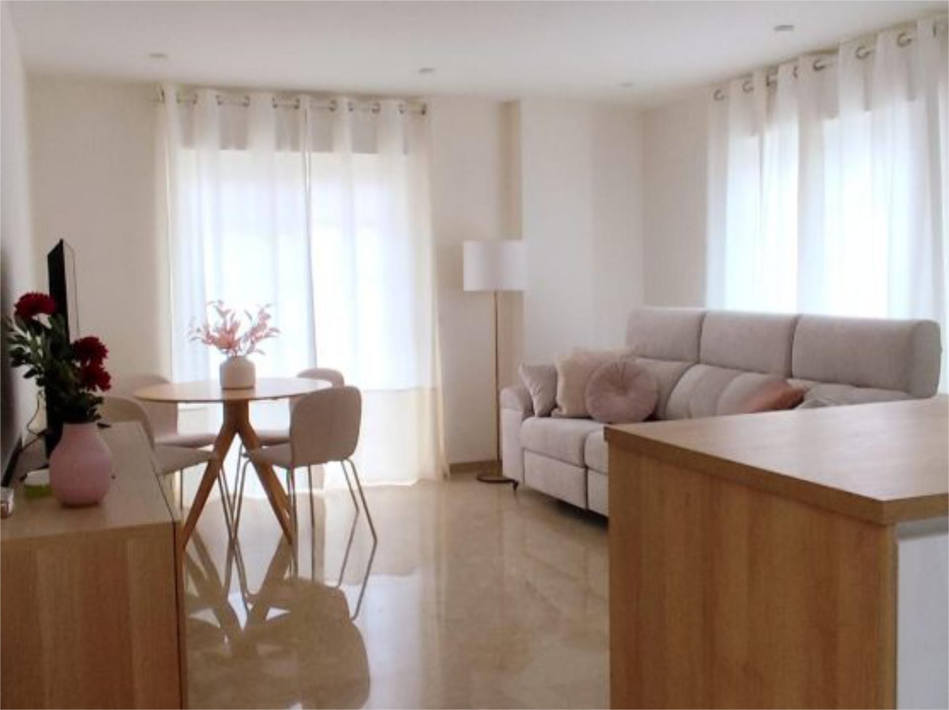 Piso de alquiler en Calle Natalia de Castro, 6, Linarejos Sala de estar de Piso de alquiler en Linares con Aire acondicionado, Calefacción y Amueblado