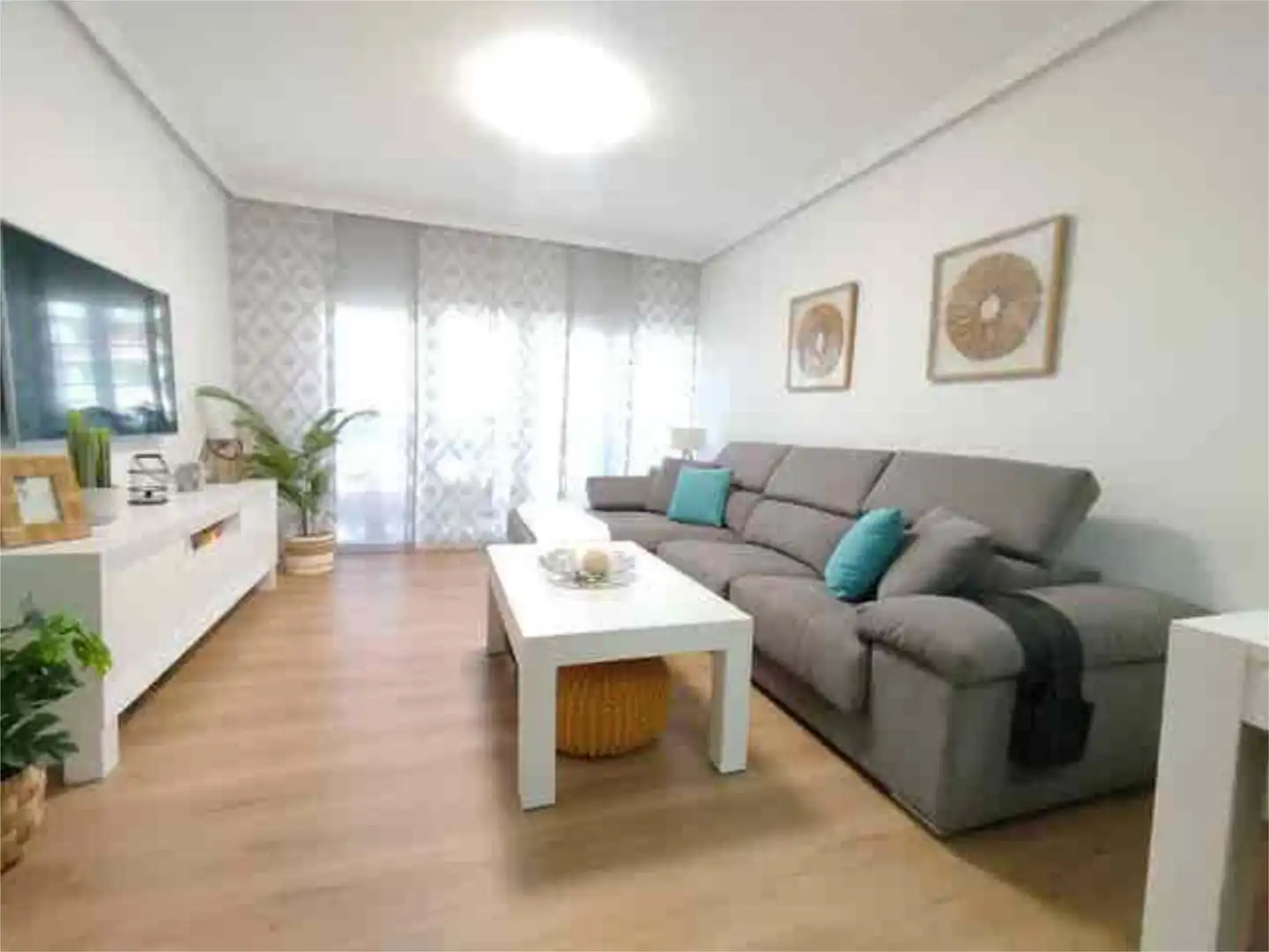 Piso en venta en San Lorenzo Sala de estar de Piso en venta en Melilla