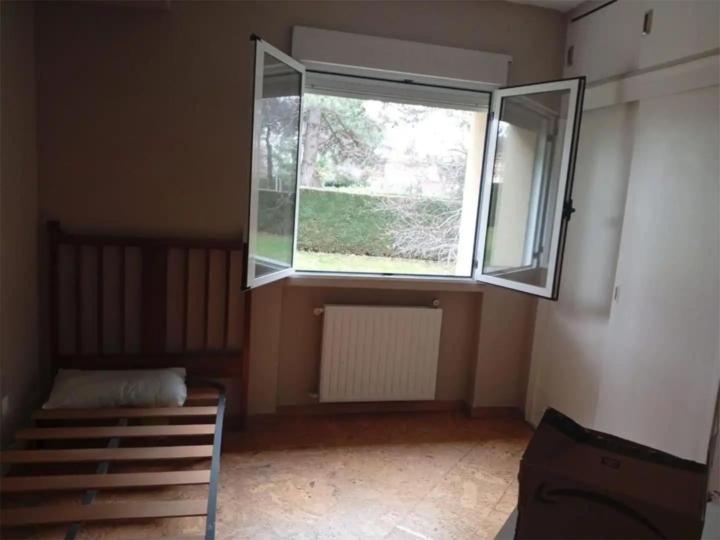 Piso en venta en Calle Matabueyes, 14, Palazuelos de Eresma Habitación de Piso en venta en Palazuelos de Eresma con Calefacción, Jardín privado y Terraza