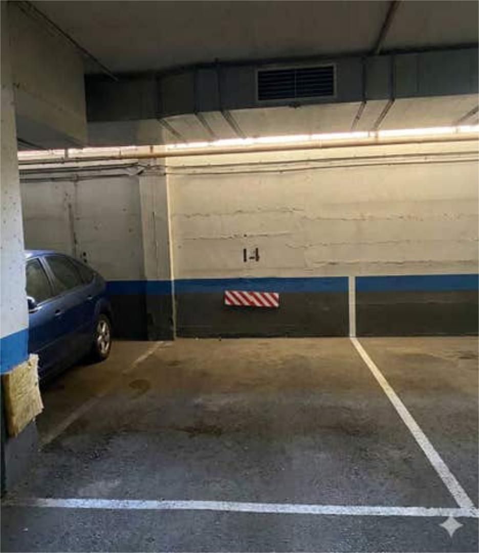 Parking of Garage for rent in  Madrid Capital