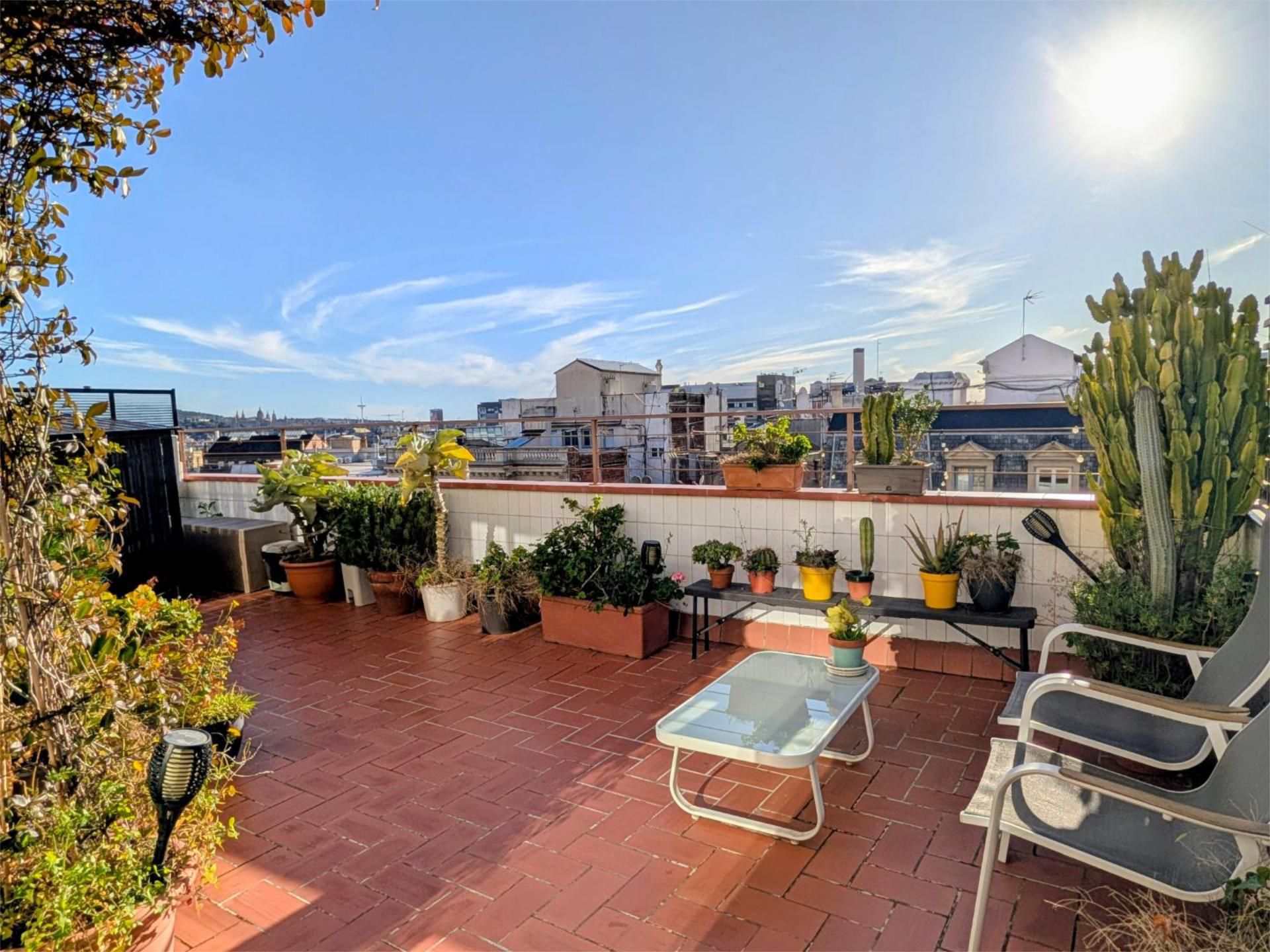 Terrasse von Wohnung zum Verkauf in  Barcelona Capital mit Klimaanlage und Terrasse