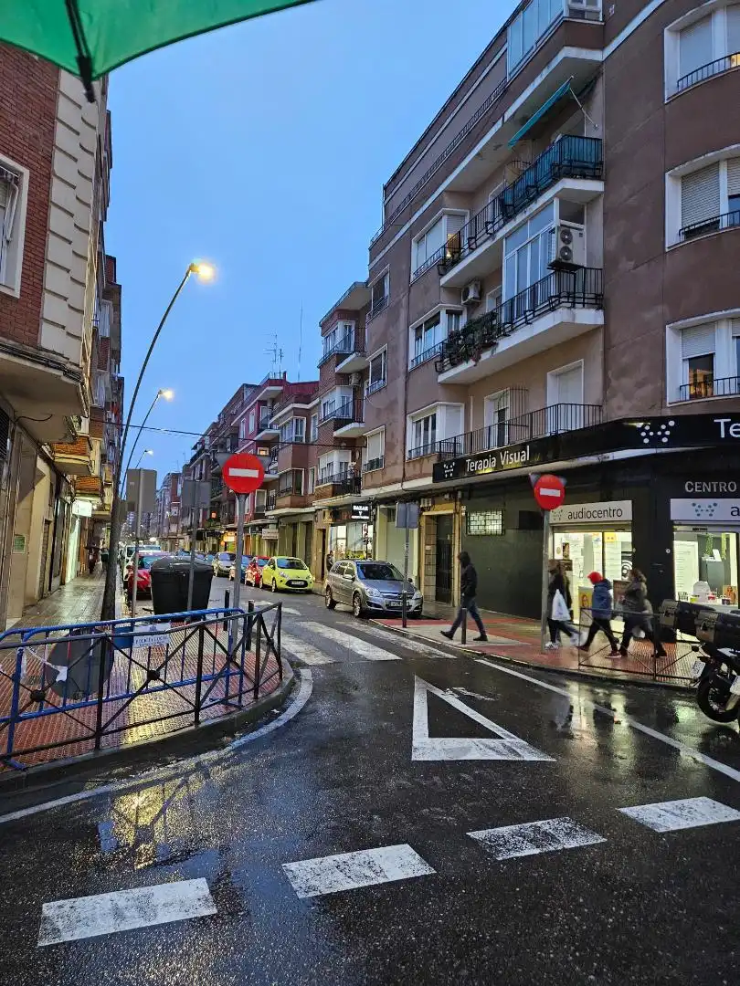 Vista exterior de Piso en venta en Talavera de la Reina con Calefacción, Terraza y Balcón