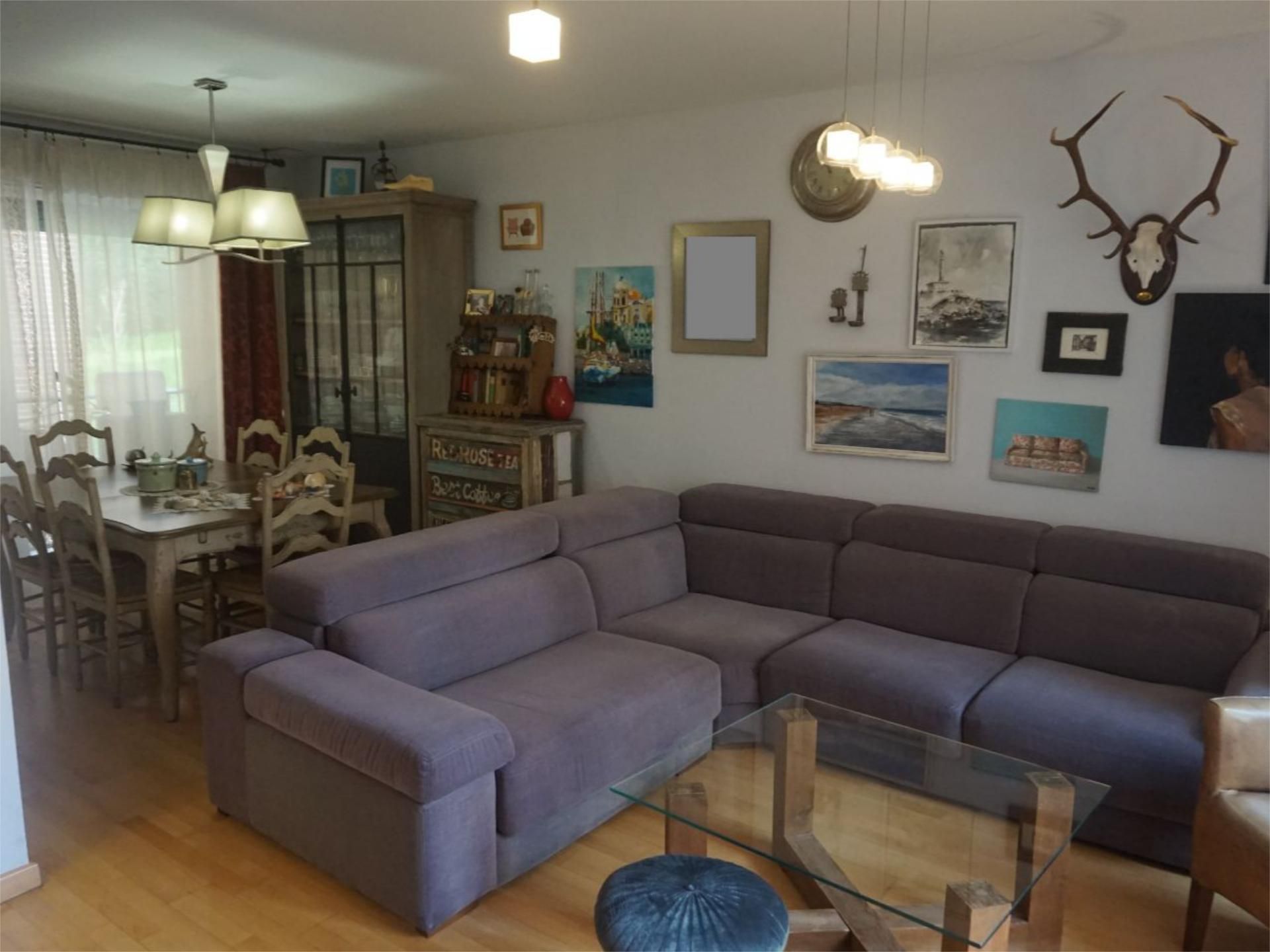 Living room of Flat for sale in Boadilla del Monte  with Air Conditioner, Terrace and Swimming Pool