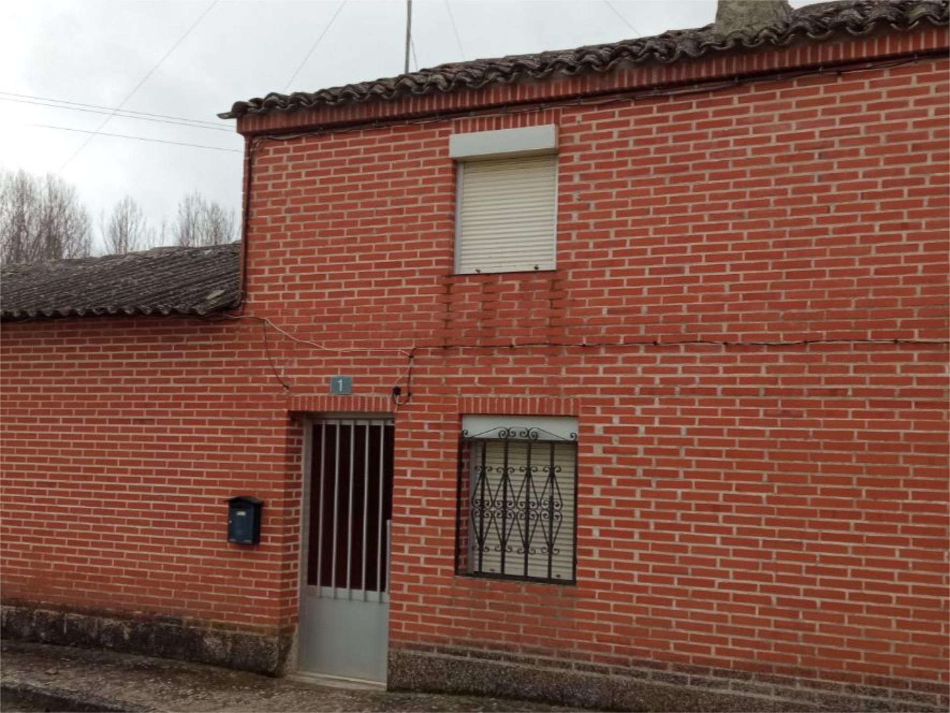 Außenansicht von Wohnung zum Verkauf in Villoldo mit Heizung, Privatgarten und Möbliert