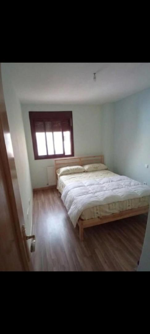 Flat for share in Calle Comuneros, 11, Puerta de Murcia - Colegios Bedroom of Flat for share in Ocaña with Heating, Parquet flooring and Terrace