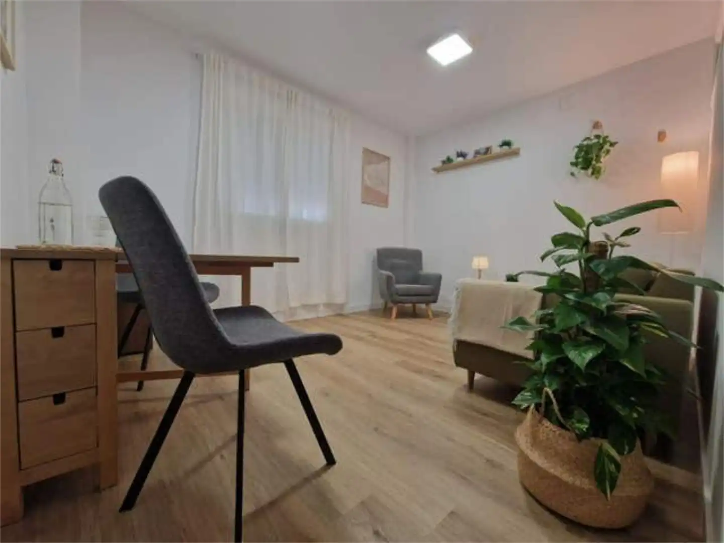 Sala de estar de Oficina de alquiler en Málaga con Aire acondicionado