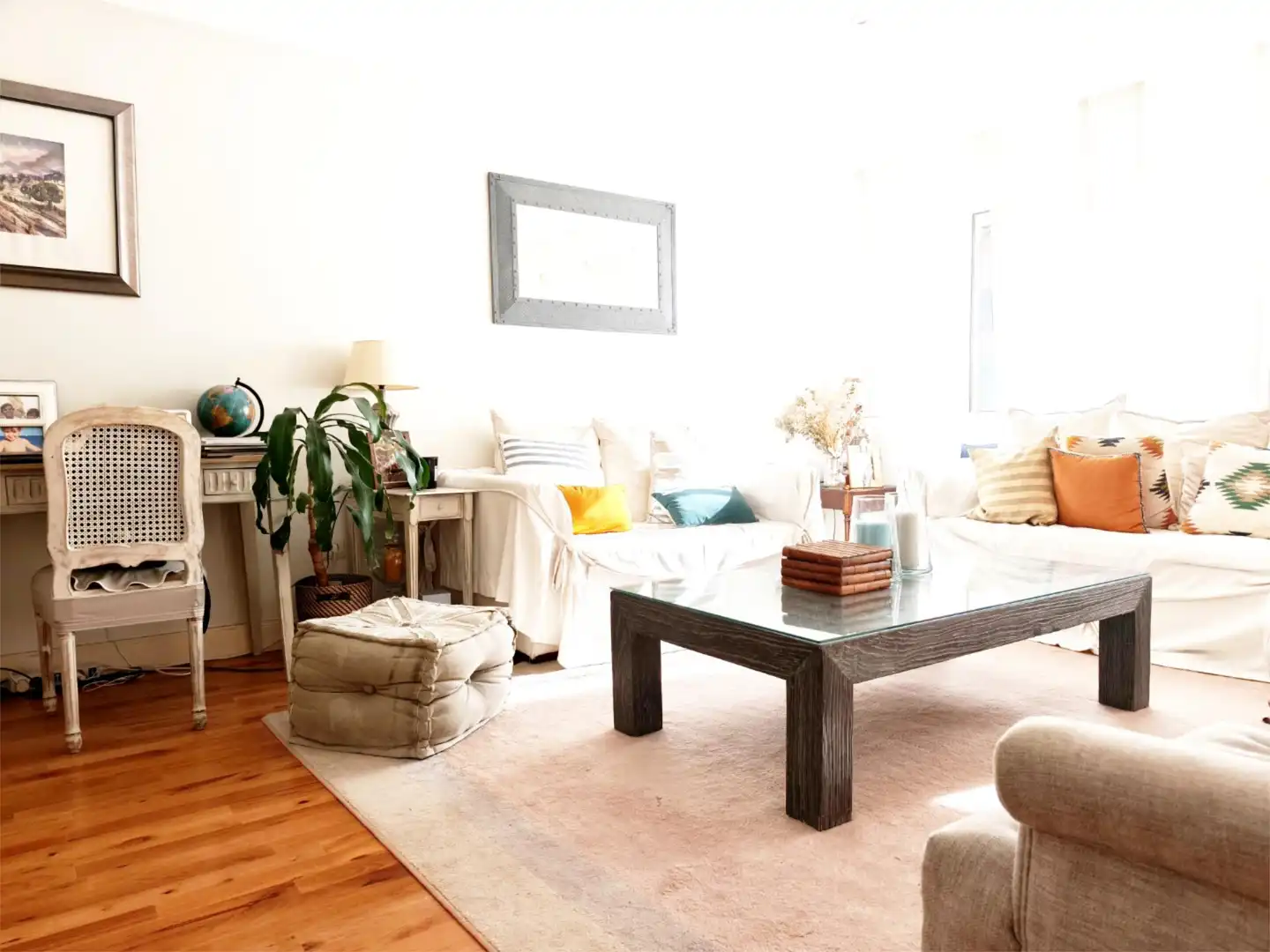 Flat for sale in Calle de la Costa Brava, 45, Mirasierra Living room of Flat for sale in Madrid with Air Conditioner, Private garden and Terrace