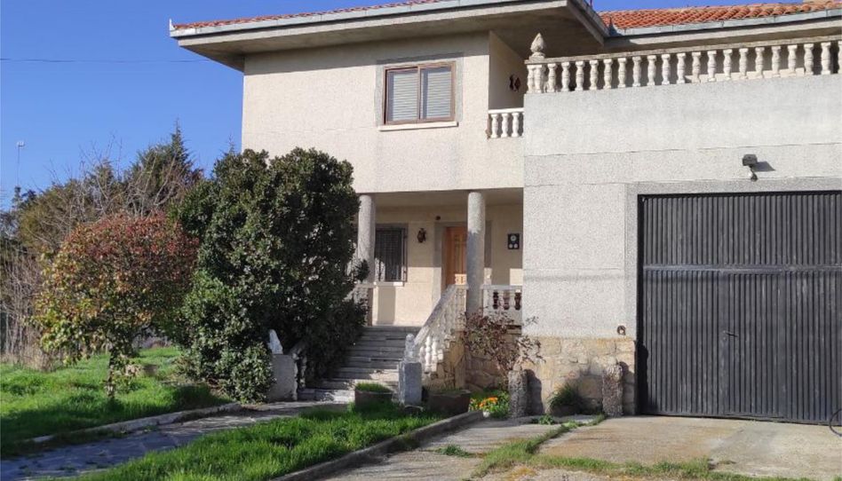 Casa o chalet en venta en Camino el Pinar, 11, Aldeatejada, Salamanca - imagen 1 Foto 1 de Casa o chalet en venta en Camino el Pinar, 11, Aldeatejada, Salamanca