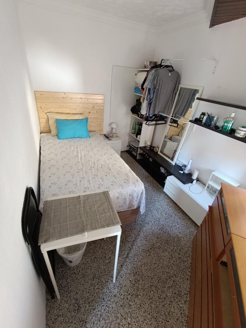 Flat for share in Carrer Illes Canàries, 2, Mercat - Mas Moixa