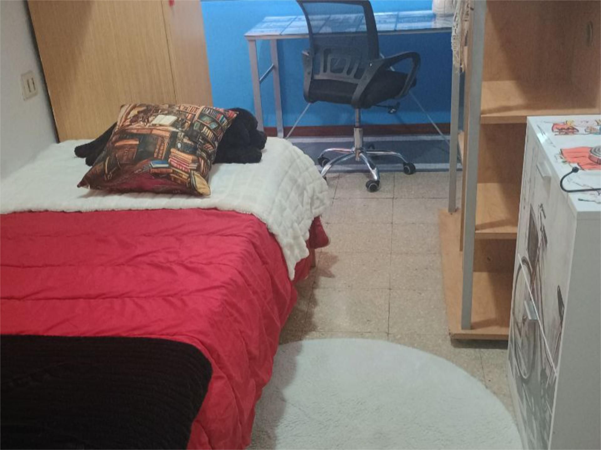 Piso para compartir en Carrer del Poeta Andrés Cabrelles, L'Illa Perduda Habitación de Piso para compartir en Valencia Capital