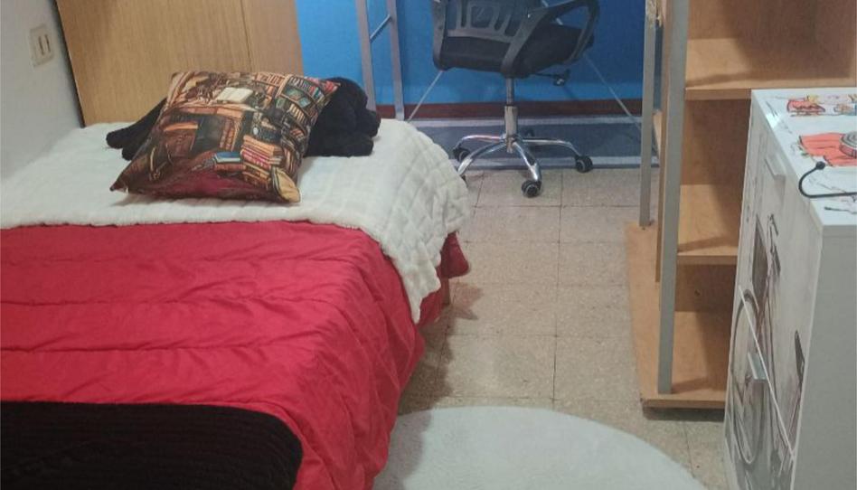 Piso para compartir en Carrer del Poeta Andrés Cabrelles, 1acc, L'Illa Perduda, Valencia Capital - imagen 1 Foto 1 de Piso para compartir en Carrer del Poeta Andrés Cabrelles, 1acc, L'Illa Perduda, Valencia Capital