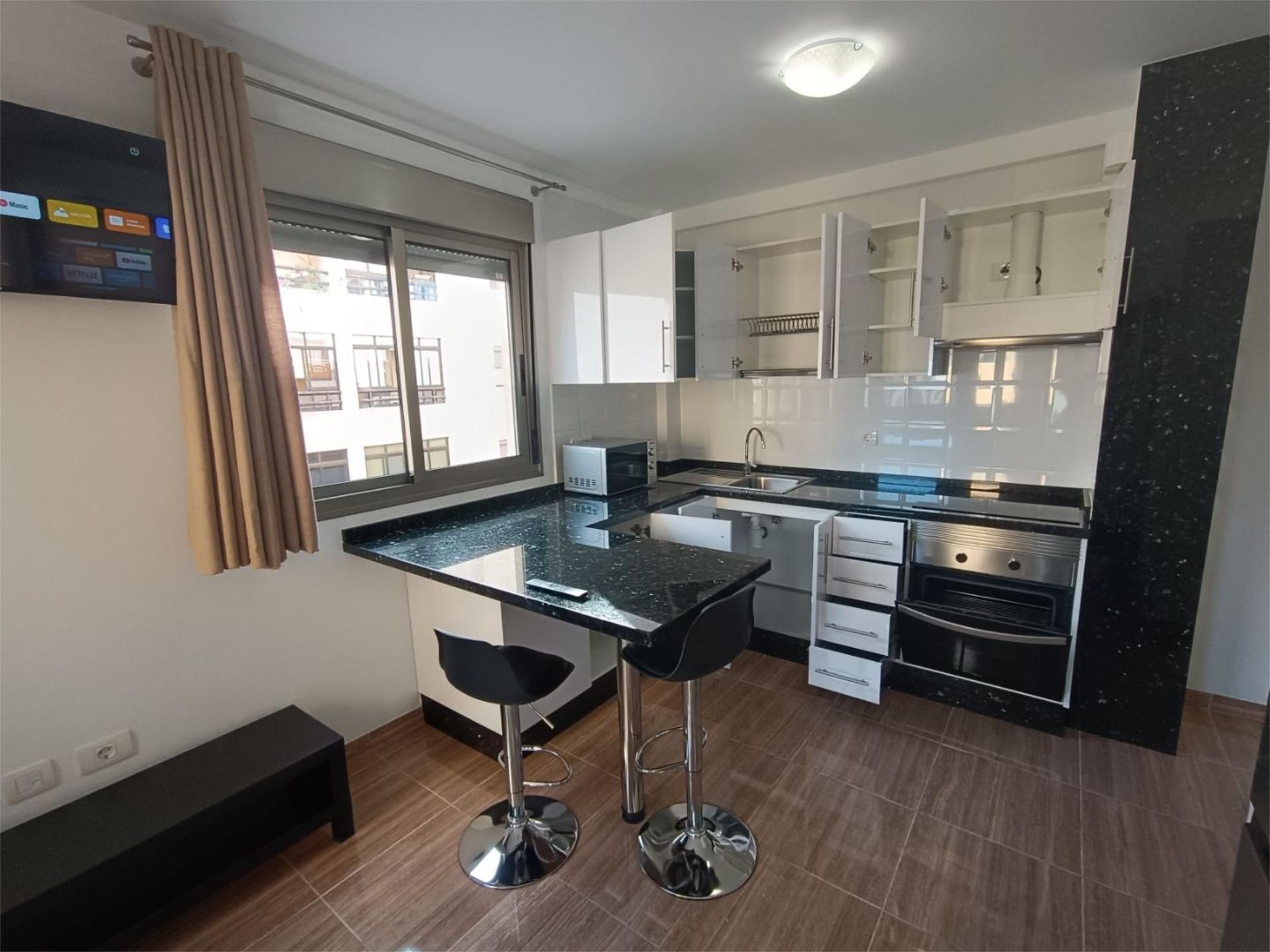 Apartment for rent in Calle Juan Pablo II, 34, Santa Cruz de Tenerife Capital Kitchen of Apartment for rent in Santa Cruz de Tenerife Capital