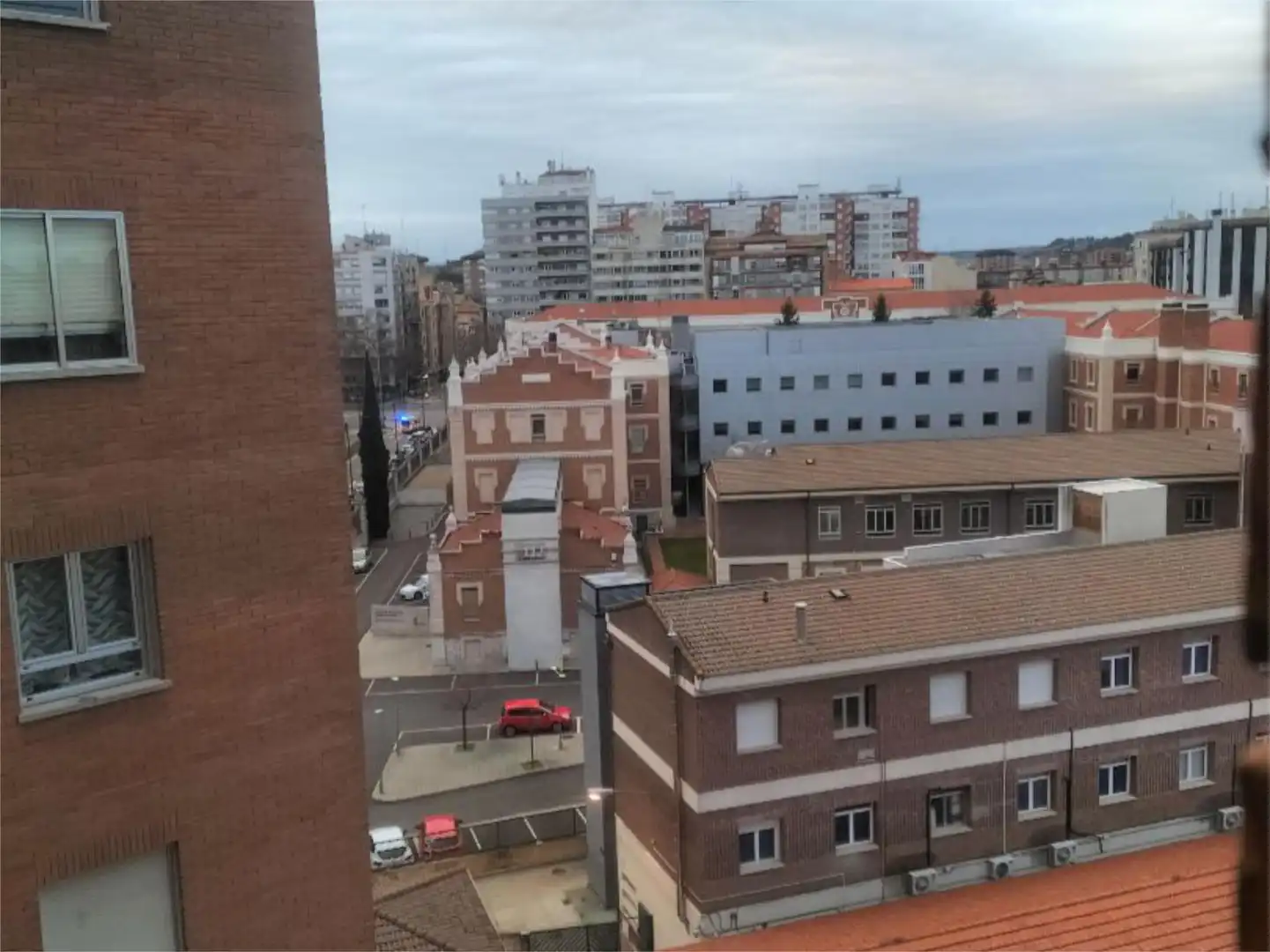 Piso en venta en Paseo del Hospital Militar, 22, Campo Grande Vista exterior de Piso en venta en Valladolid con Calefacción, Jardín privado y Terraza