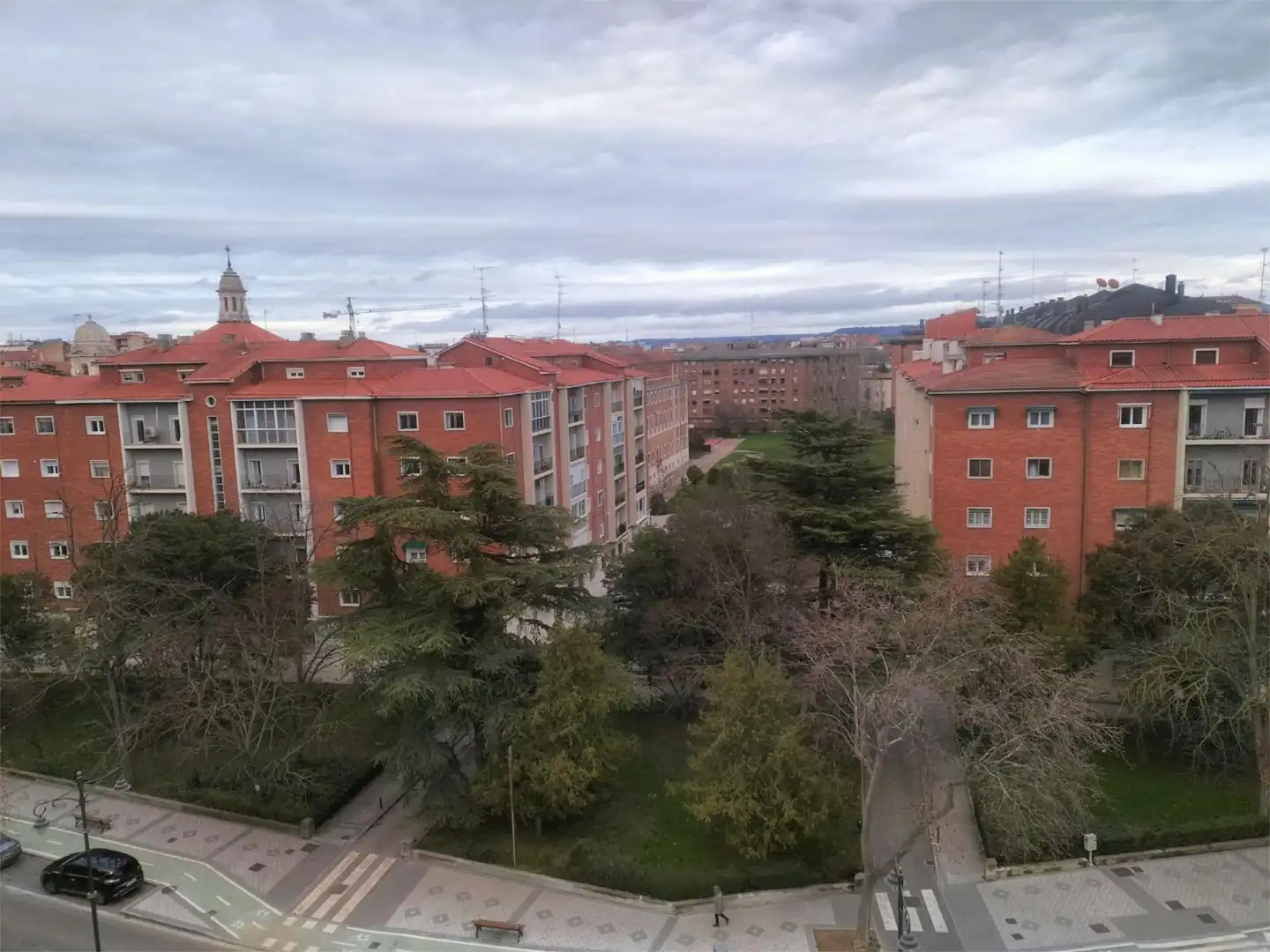 Piso en venta en Paseo del Hospital Militar, 22, Campo Grande Vista exterior de Piso en venta en Valladolid con Calefacción, Jardín privado y Terraza