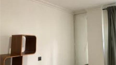 Photo 3 of Study for rent in Casco Antiguo - Sta. Cruz - Ayuntamiento, Alicante / Alacant