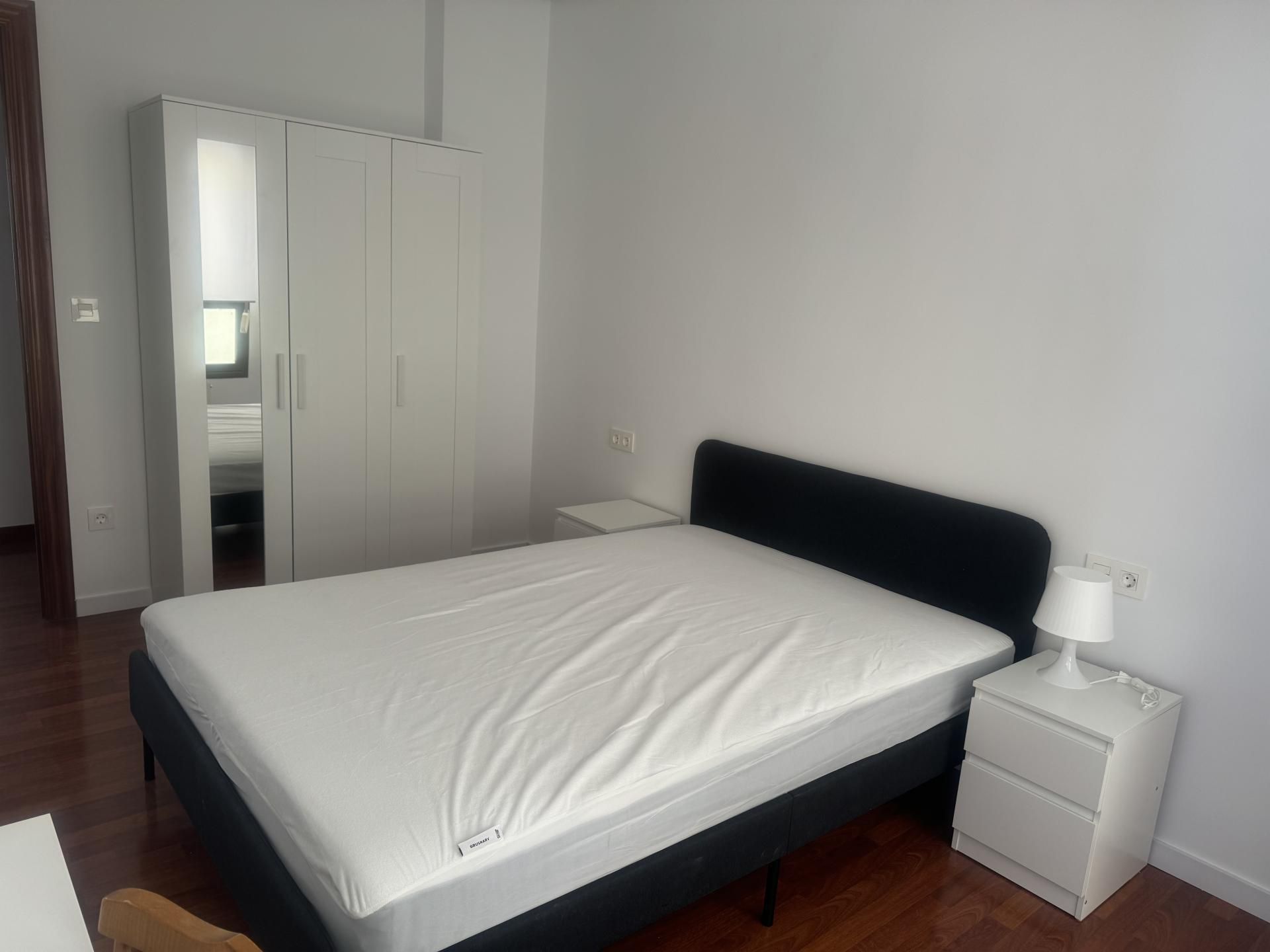Schlafzimmer von Wohnung zur untervermieten in Barakaldo  mit Heizung, Privatgarten und Parkett